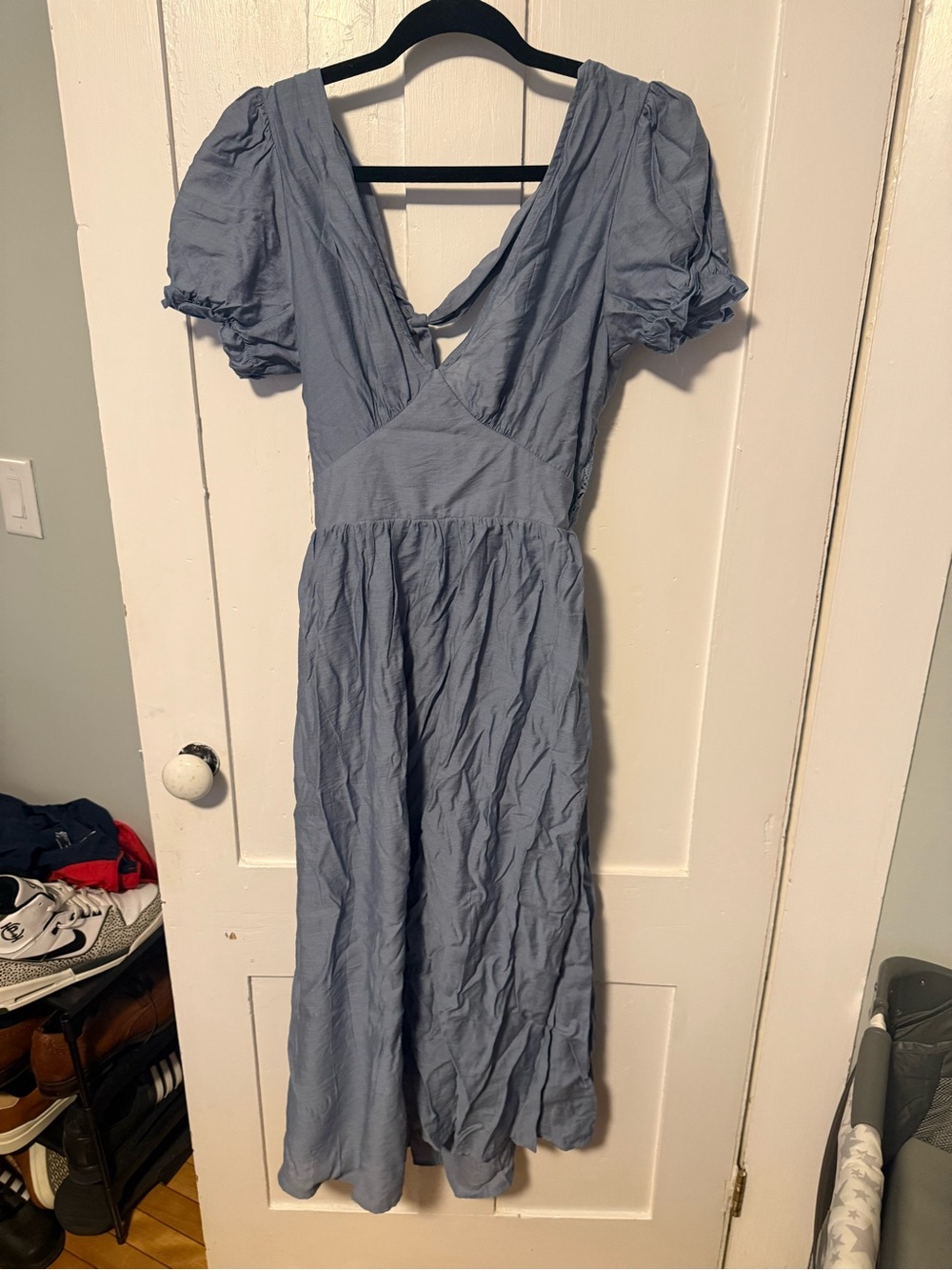 CUPSHE Women’s Light Blue V‑Neck Midi Dress